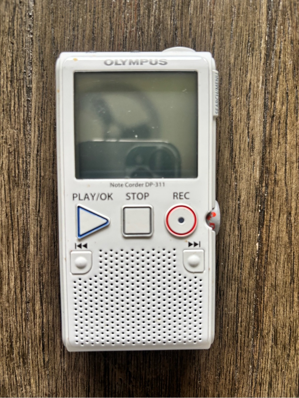 Olympus Digital Voice Recorder DP-311 white